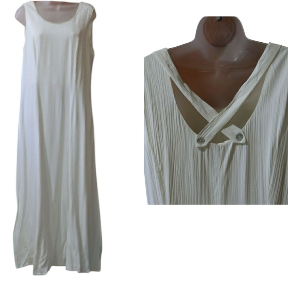 Helen Blake Vintage White Textured Crepe Maxi Dress Floor Length Medium